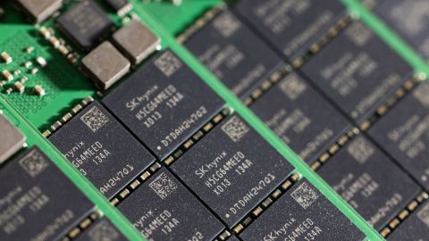 SK Hynix Inc. 256GB Double-Data-Rate (DDR) 5 memory modules at the company's office in Seongnam, South Korea, on Wednesday, April 20, 2022. SK Hynix is scheduled to release earnings figures on April 27. Photographer: SeongJoon Cho/Bloomberg via Getty Images